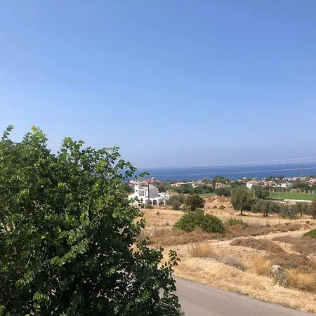 Beautiful Spacious, Private 4 Bedroomed With Amazing Views And Own Poolp לאפיטוס