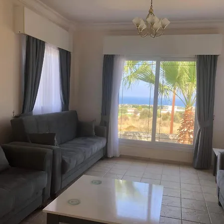 Beautiful Spacious, Private 4 Bedroomed With Amazing Views And Own Poolp
