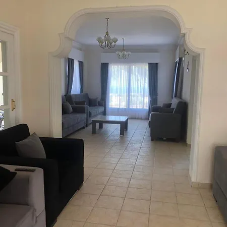 Beautiful Spacious, Private 4 Bedroomed With Amazing Views And Own Poolp Villa *