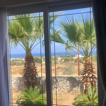 Beautiful Spacious, Private 4 Bedroomed With Amazing Views And Own Poolp * Lapithos (Northern Cyprus)