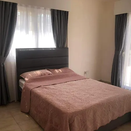 Beautiful Spacious, Private 4 Bedroomed With Amazing Views And Own Poolp